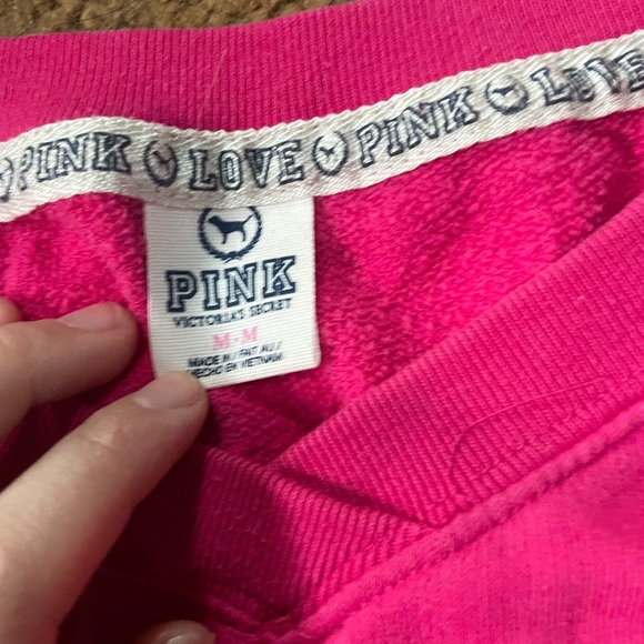 VS PINK Crewneck - Picture 2 of 3